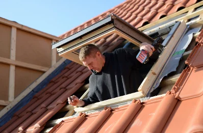 Pose de fenêtres de toit Velux à Garlin